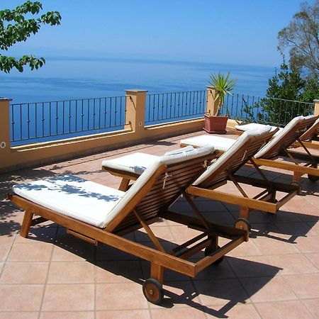 Resort Al Belvedere Salina Leni Екстериор снимка