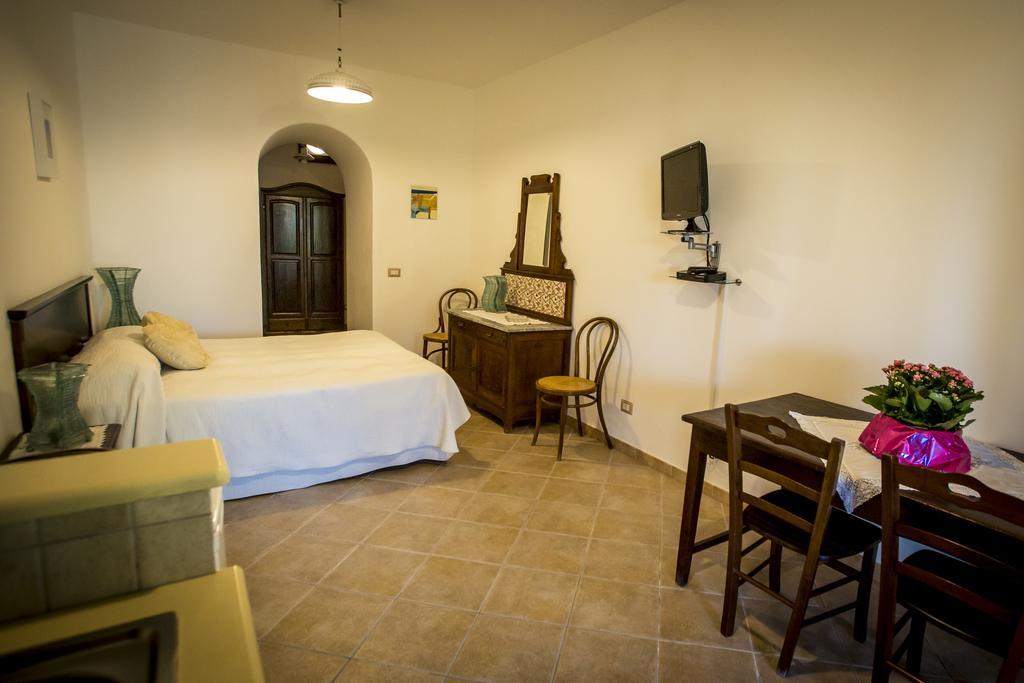 Resort Al Belvedere Salina Leni Екстериор снимка