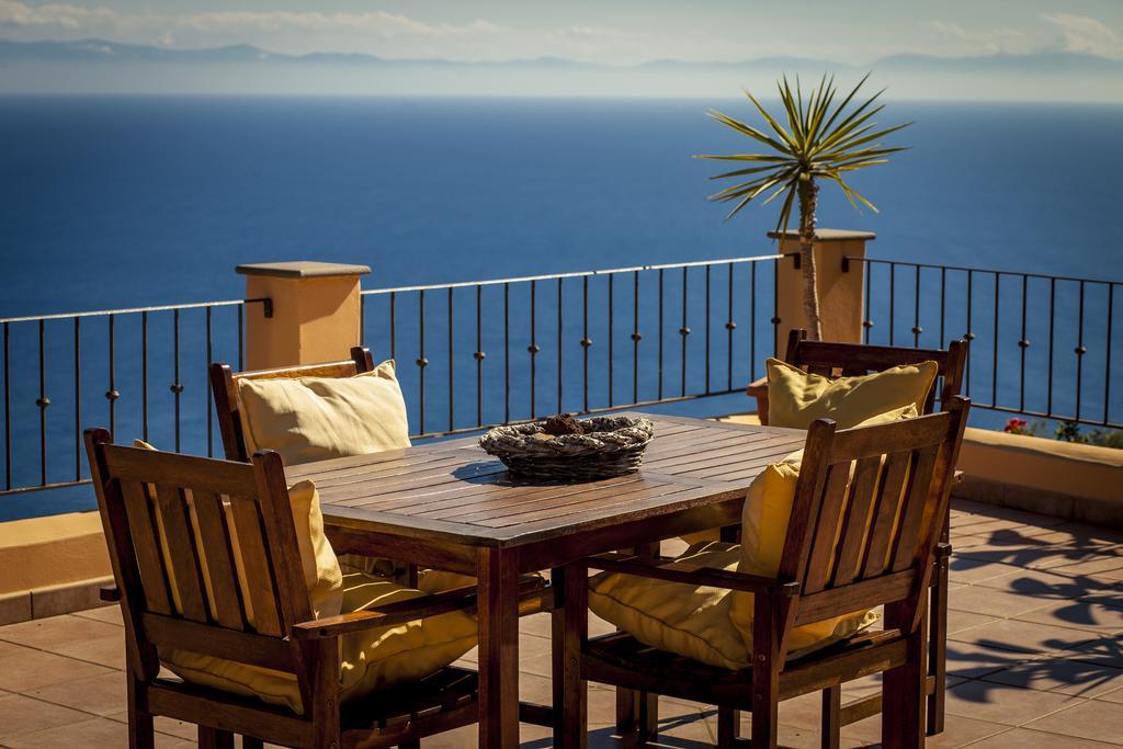 Resort Al Belvedere Salina Leni Екстериор снимка